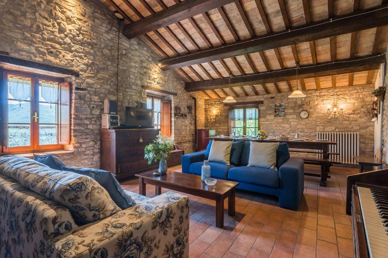 Villa Colombaia อัคกวาลาญา ภายนอก รูปภาพ
